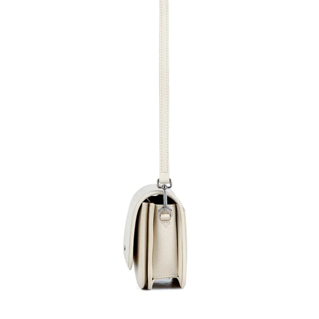 GRACE - The handy little bag that fits right into your daily life