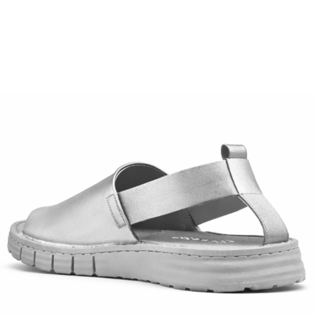 Pammy - The practical and stylish sandal