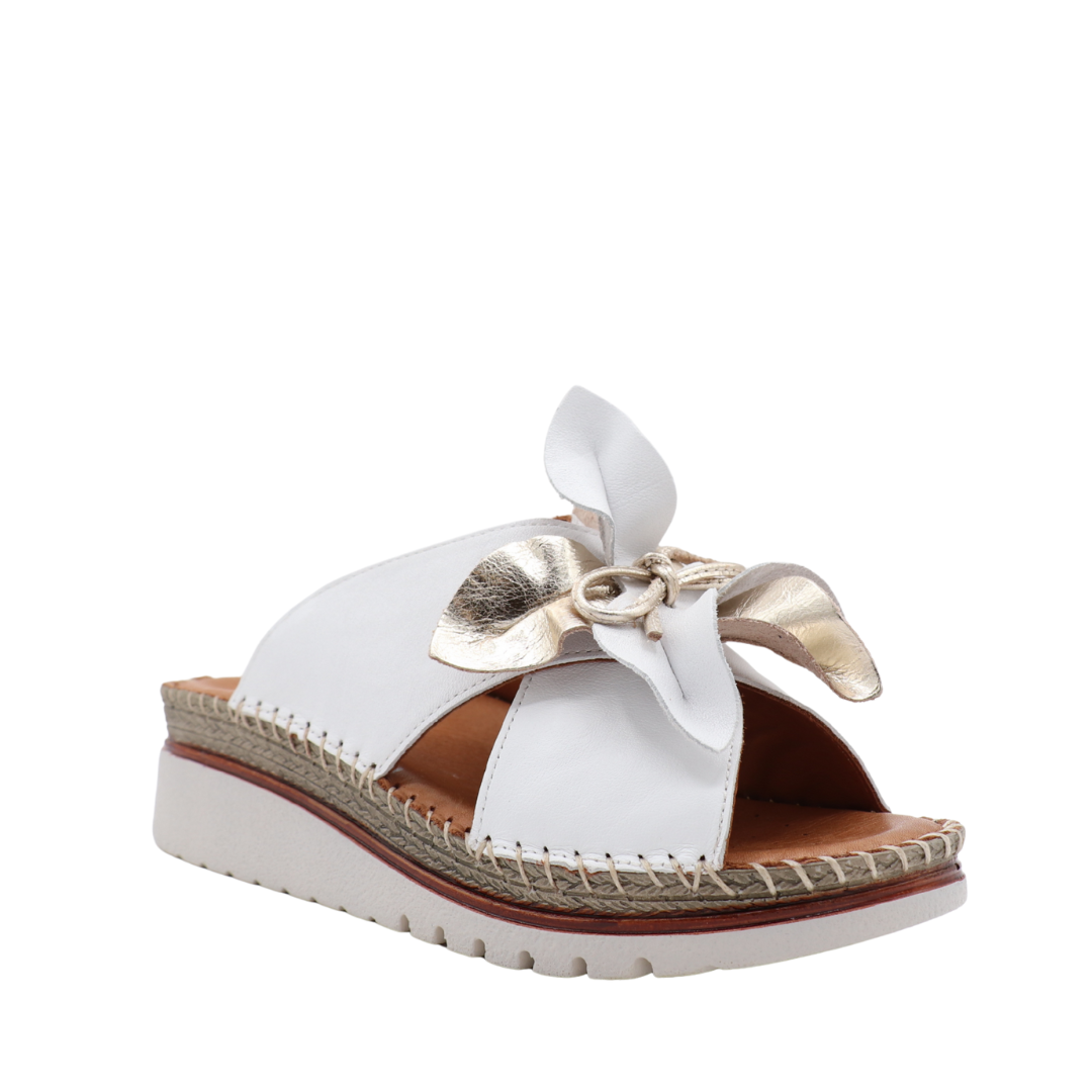 Kam Sandal – Leather Elegance and European Comfort