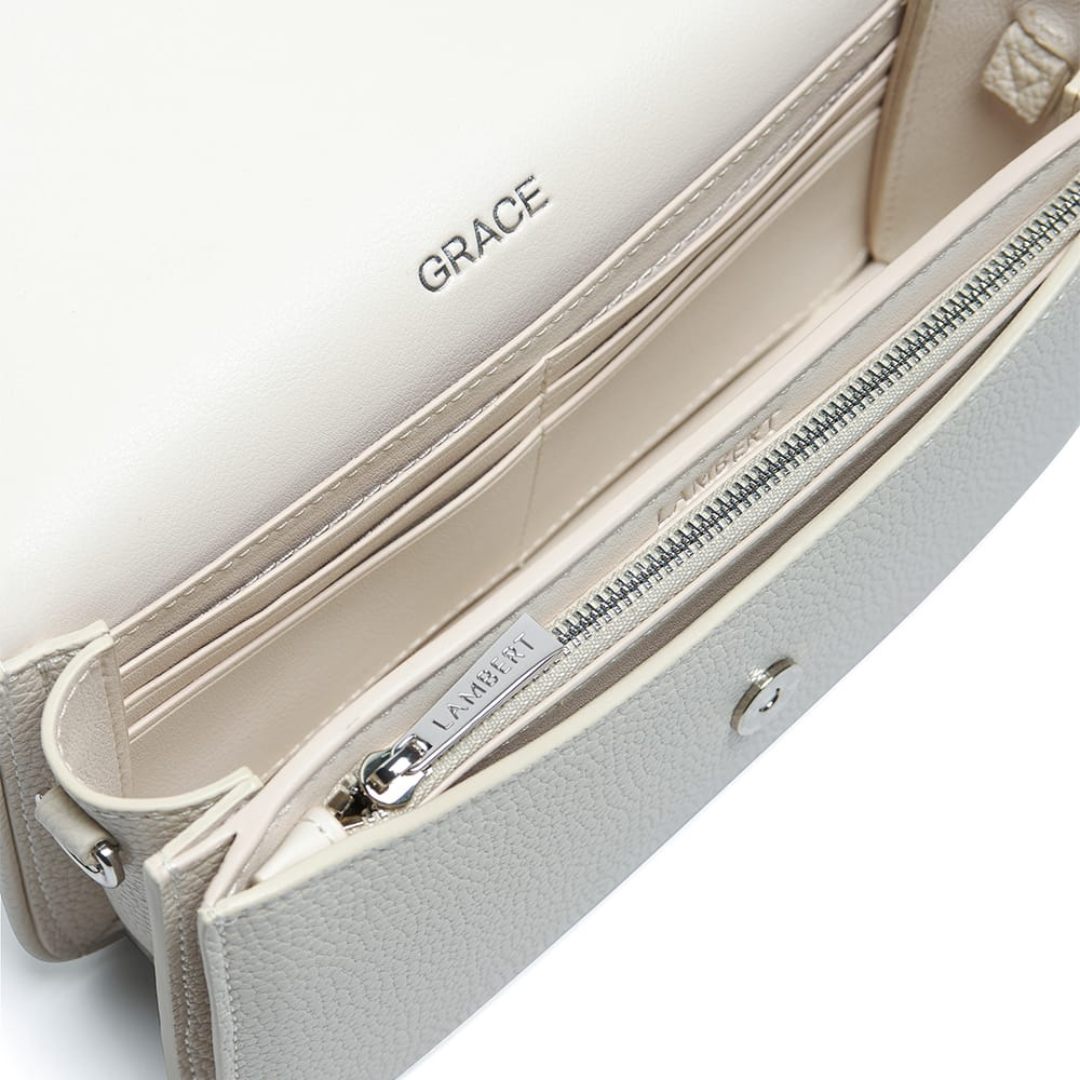 GRACE - The handy little bag that fits right into your daily life