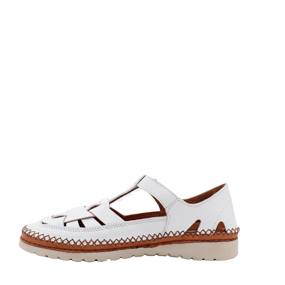 Lucia Shoe – Openwork Leather & Artisanal Style