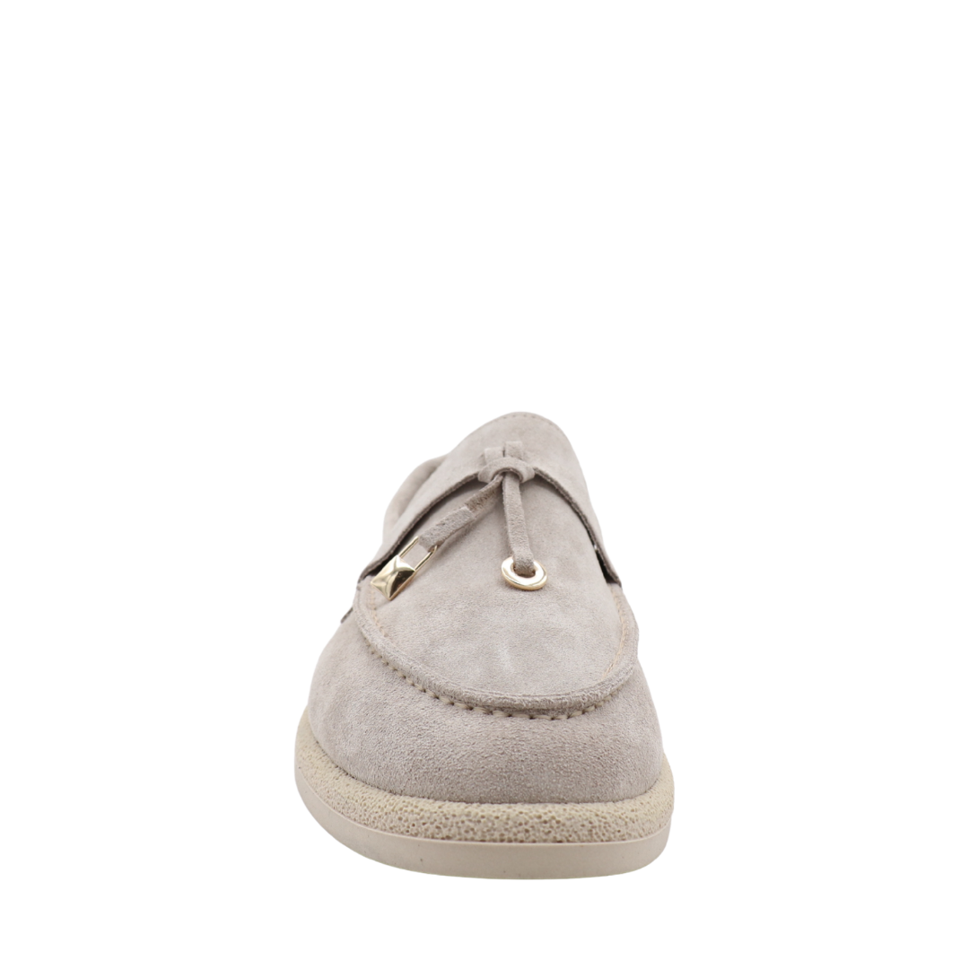 AYA – The relaxed luxury flâneur