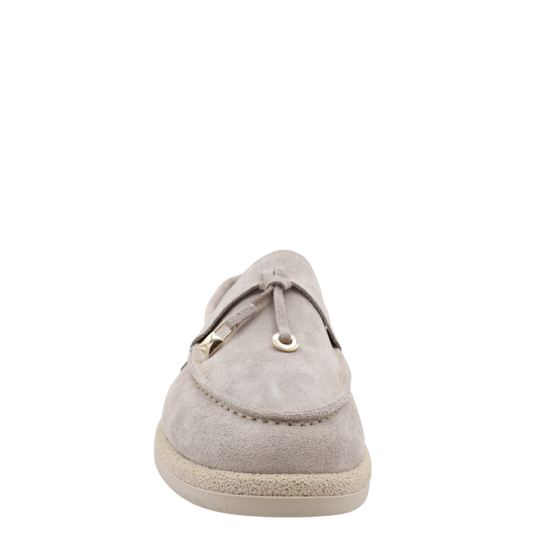 AYA – The relaxed luxury flâneur