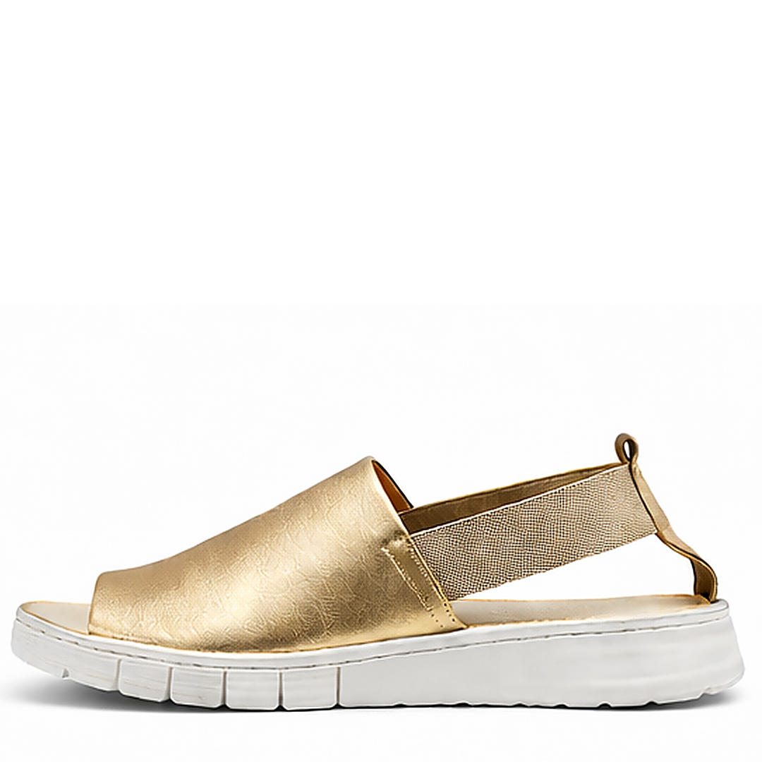 Pammy - The practical and stylish sandal