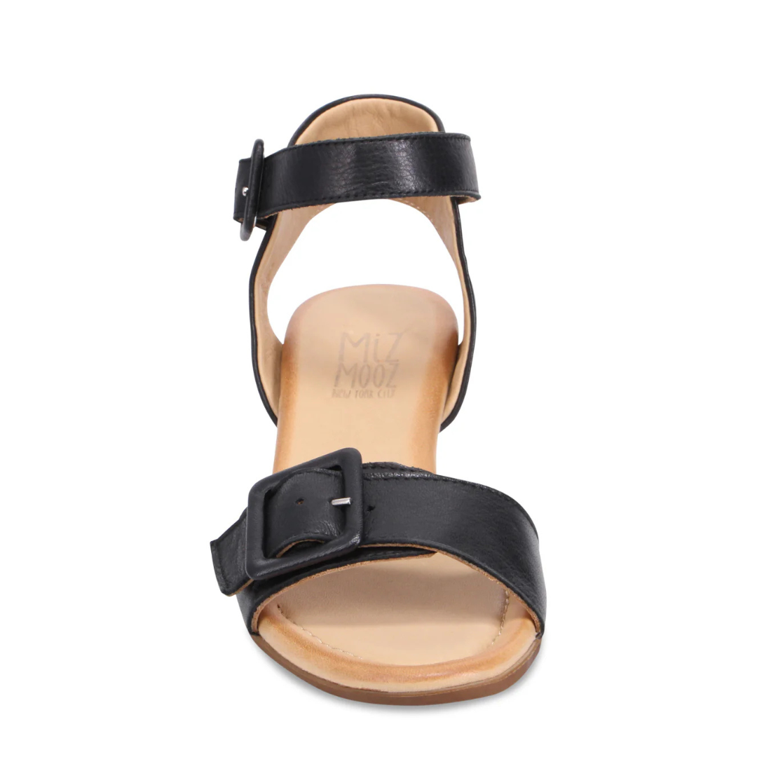 Chessie - This season's must-have sandal