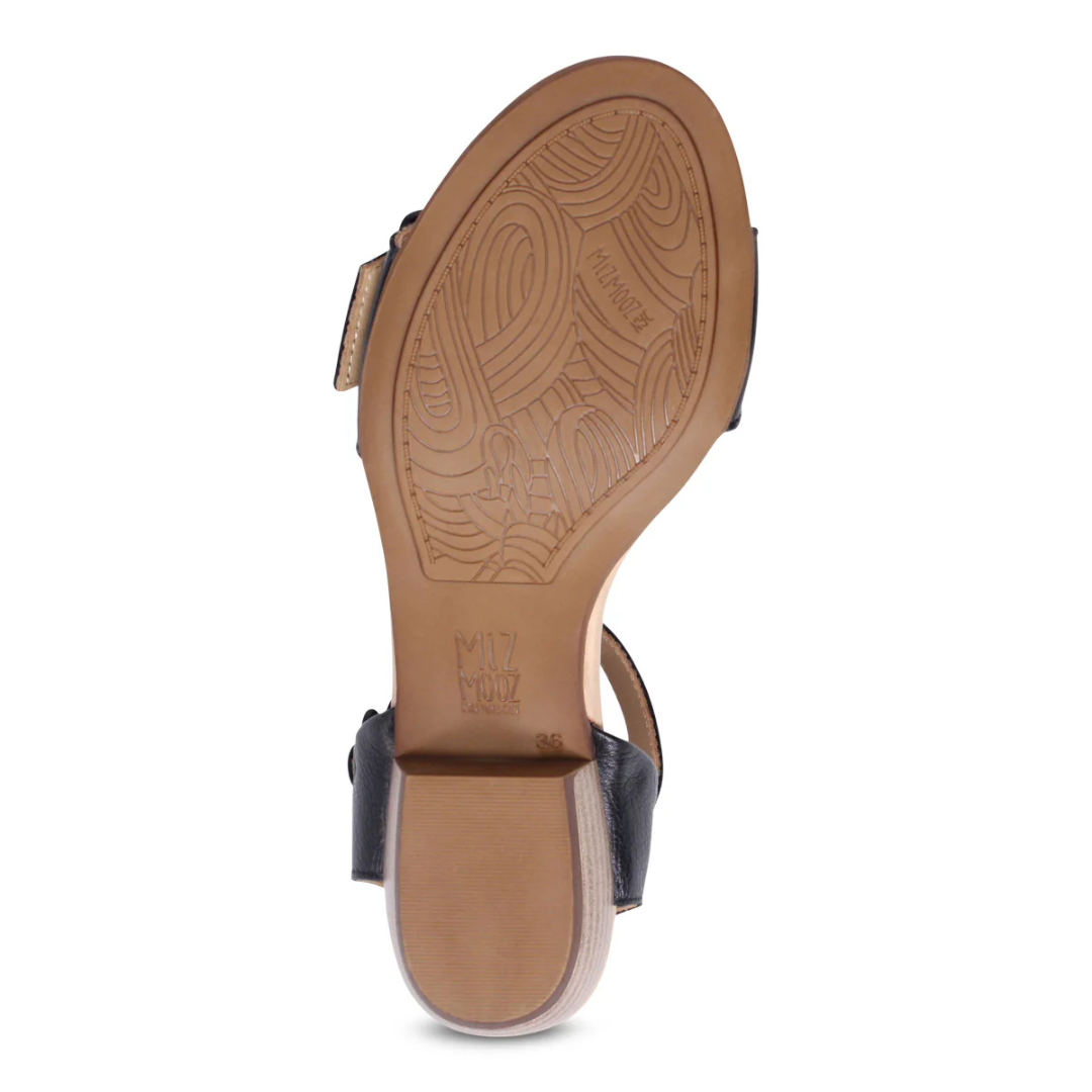 Chessie - This season's must-have sandal