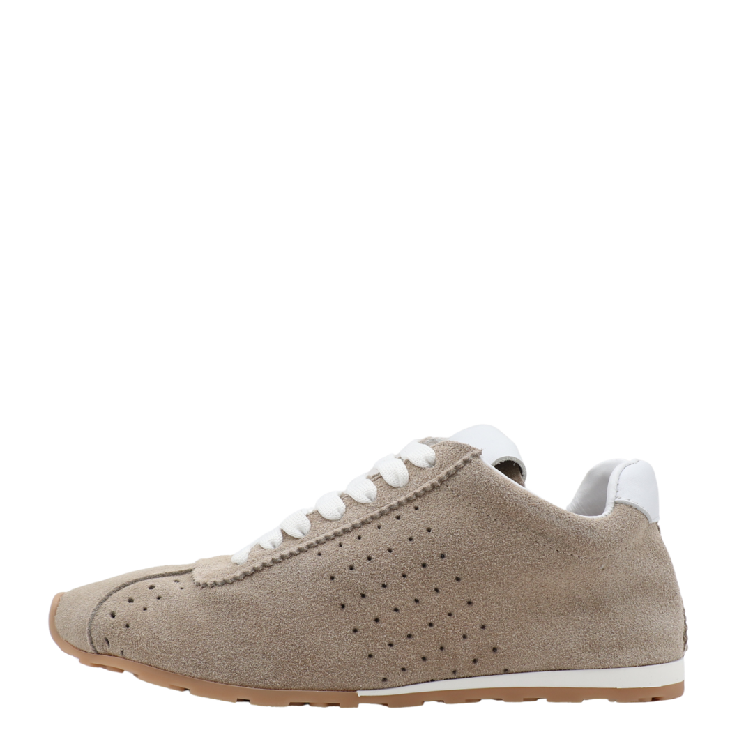 ALMA – The urban suede sneaker