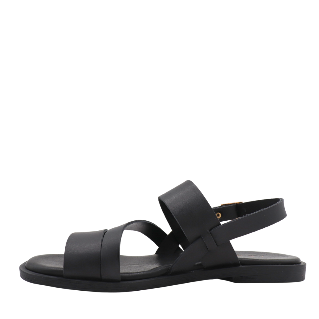 LARA – The minimalist leather sandal