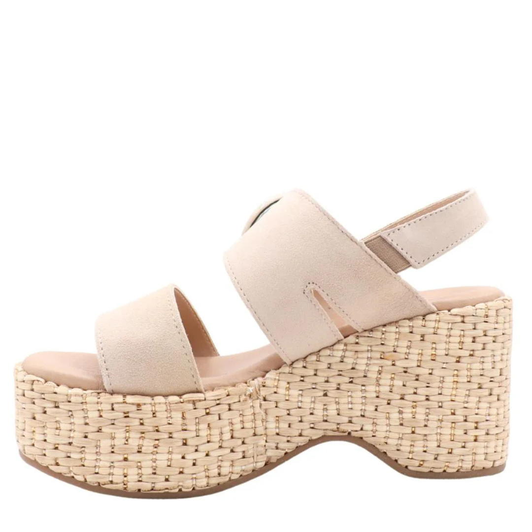 Planeta - The platform sandal with a natural vibe and a bold look