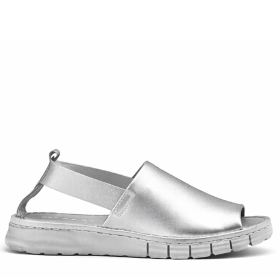 Pammy - The practical and stylish sandal