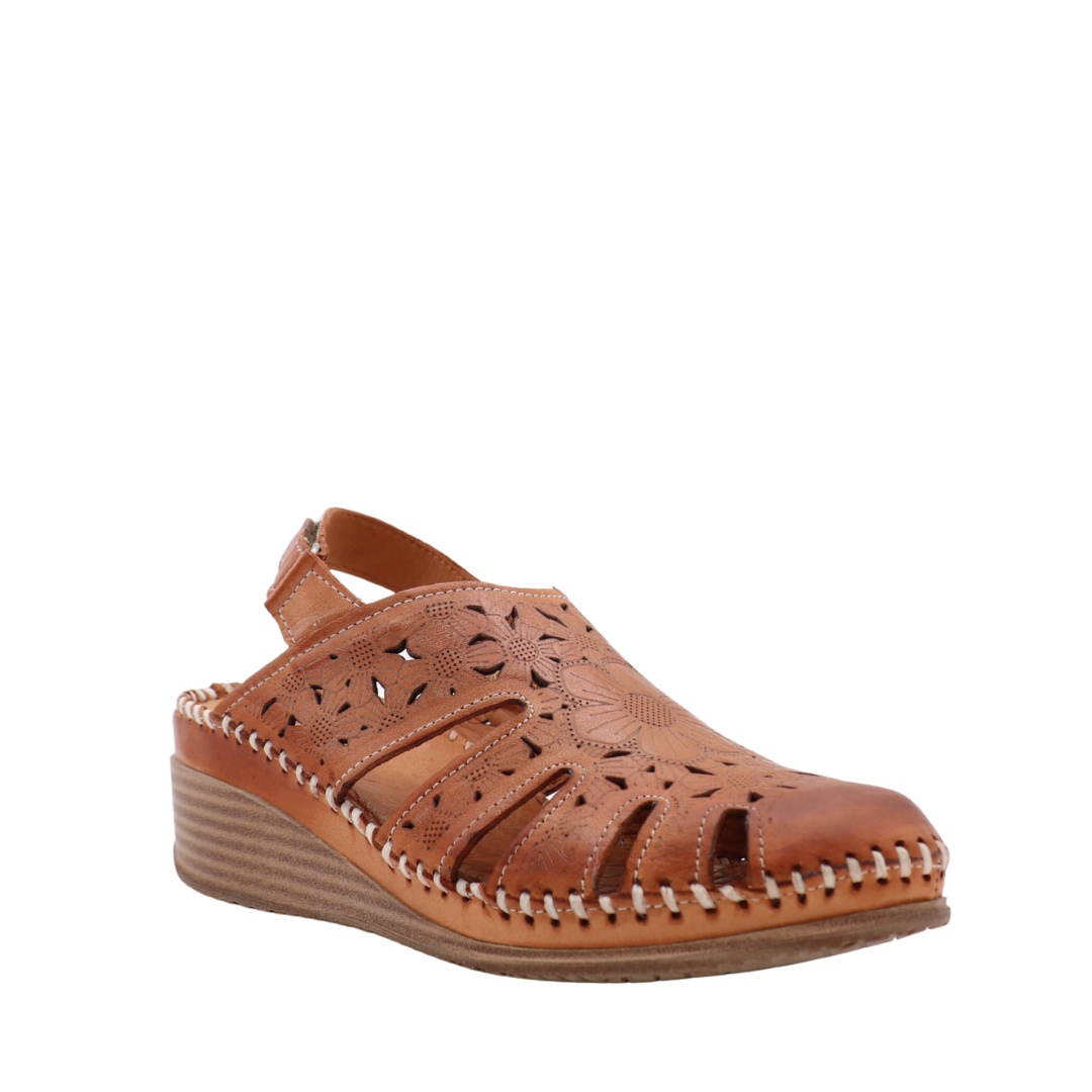 Jill Shoe – Engraved & Perforated Leather