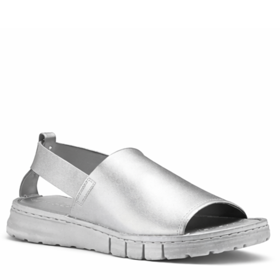 Pammy - The practical and stylish sandal