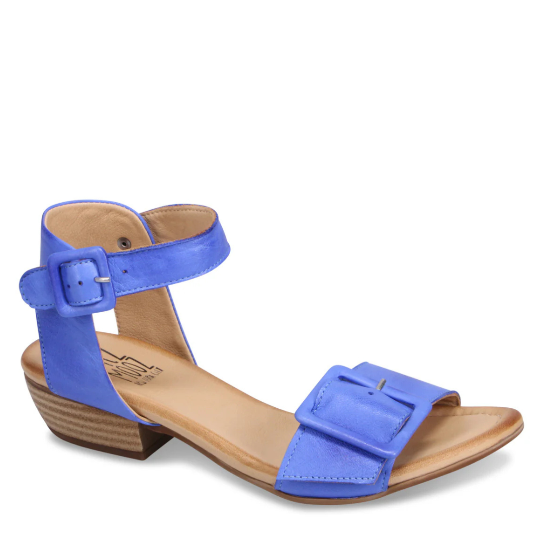 Chessie - la sandale incontournable de saison