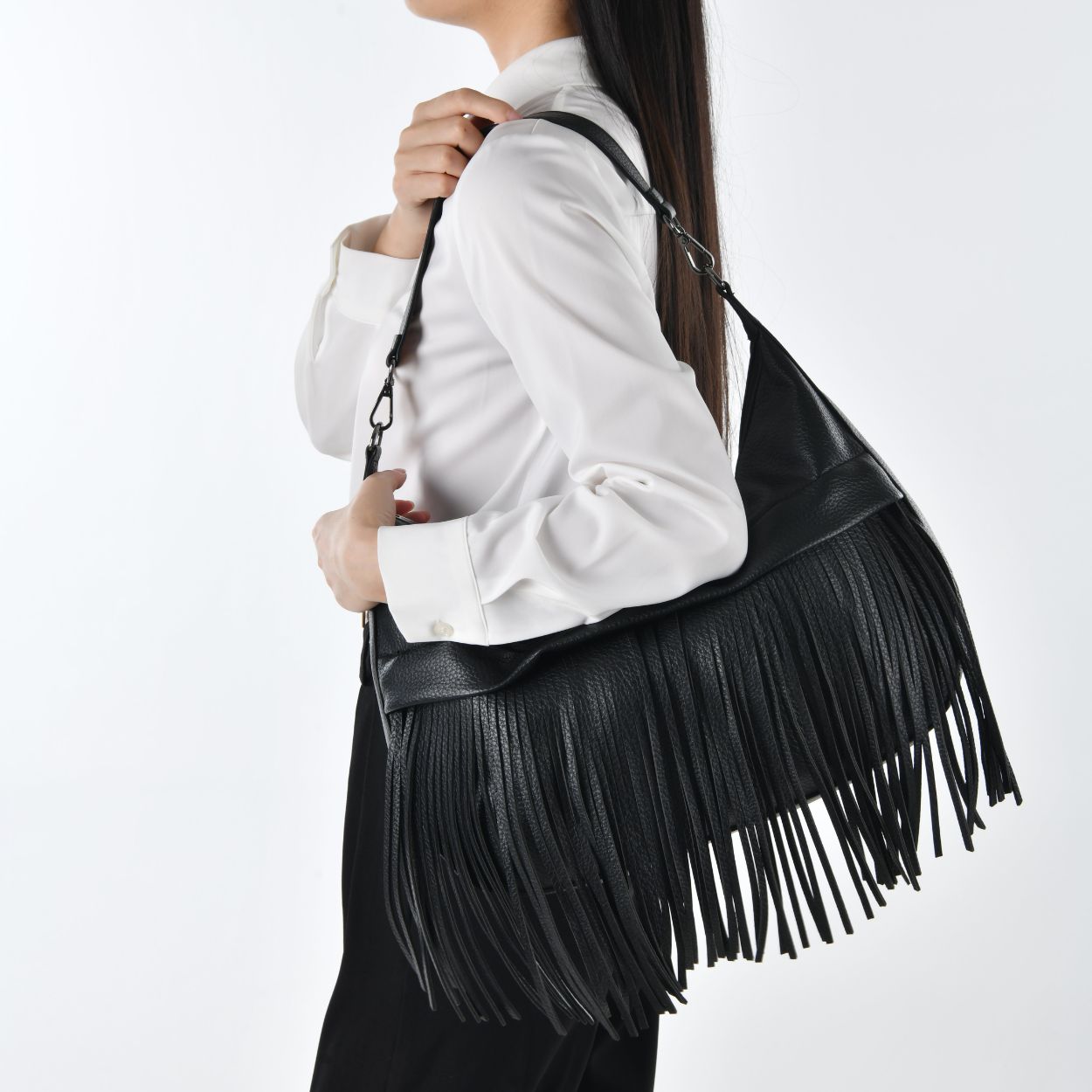 JOEY - 7600 - Handbag with Removable Fringe