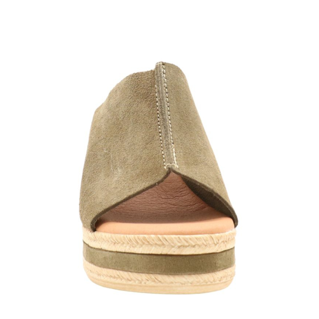 Liora - The high-heeled platform sandal