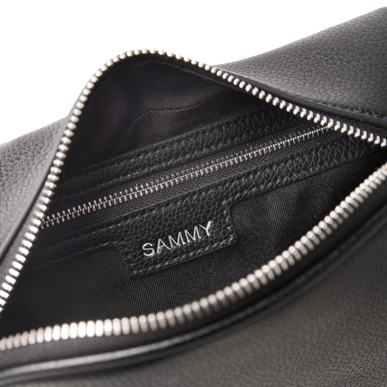 SAMMY – Vegan leather belt bag