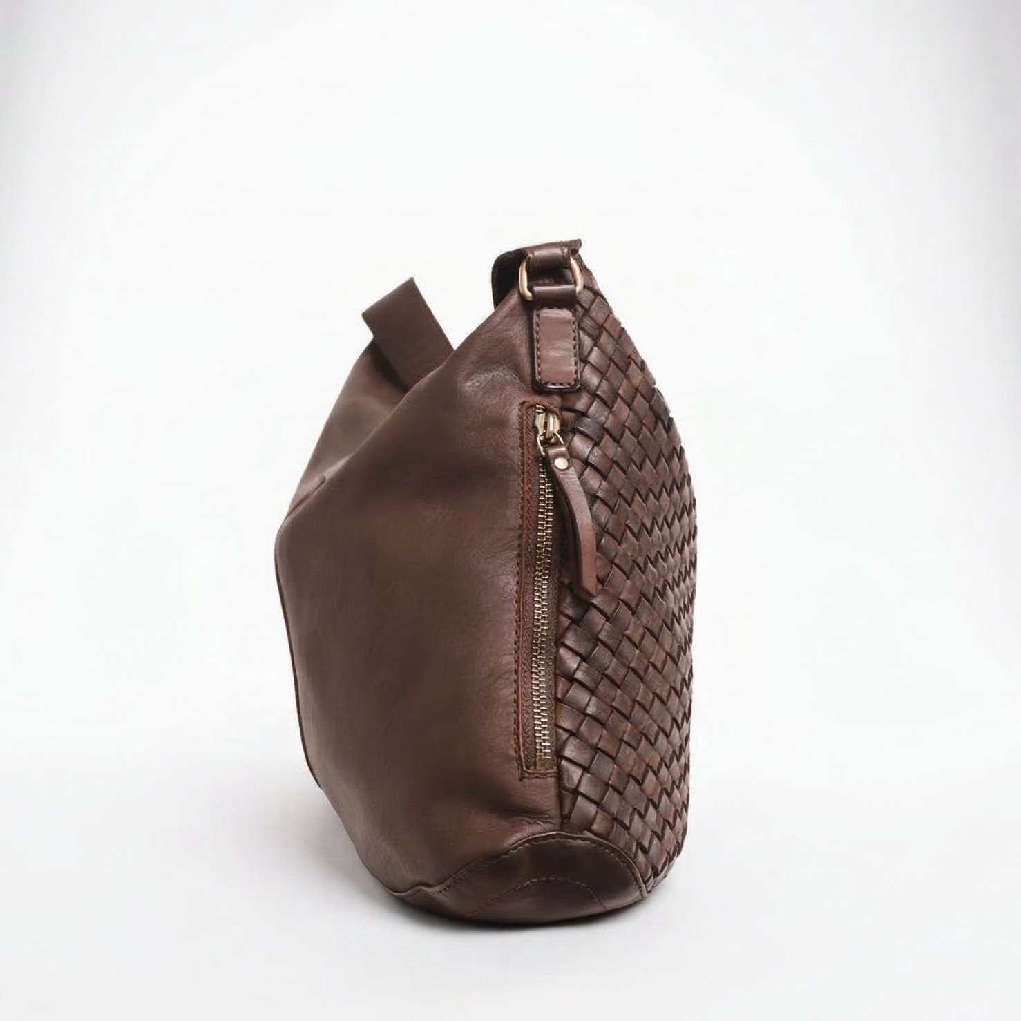 Lyla - The woven bag with natural charm