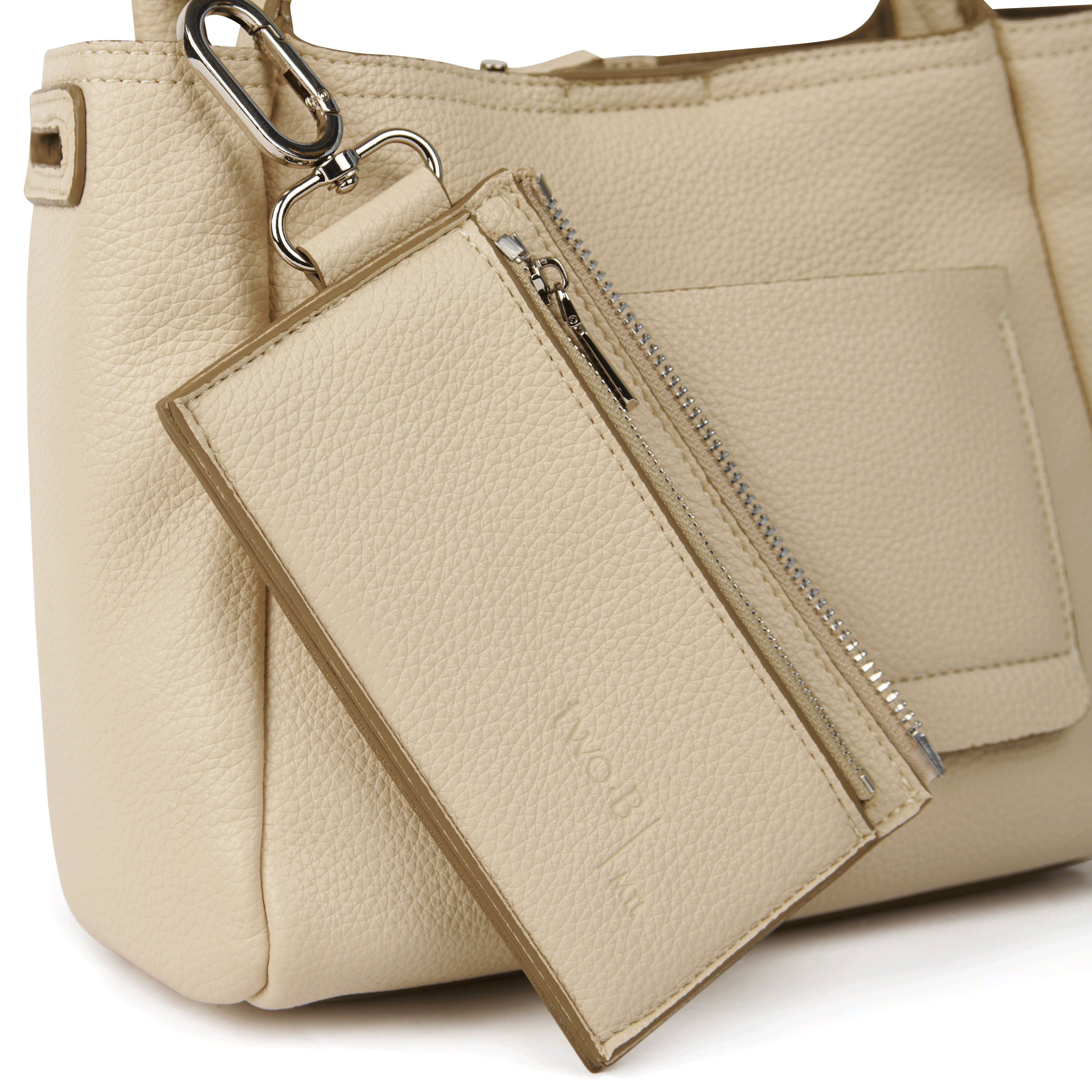 Sofia.22 - The elegant yet simple handbag